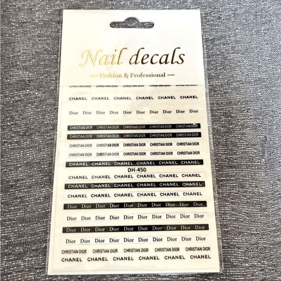 Luxury Nail Decals - Picture 1 of 3